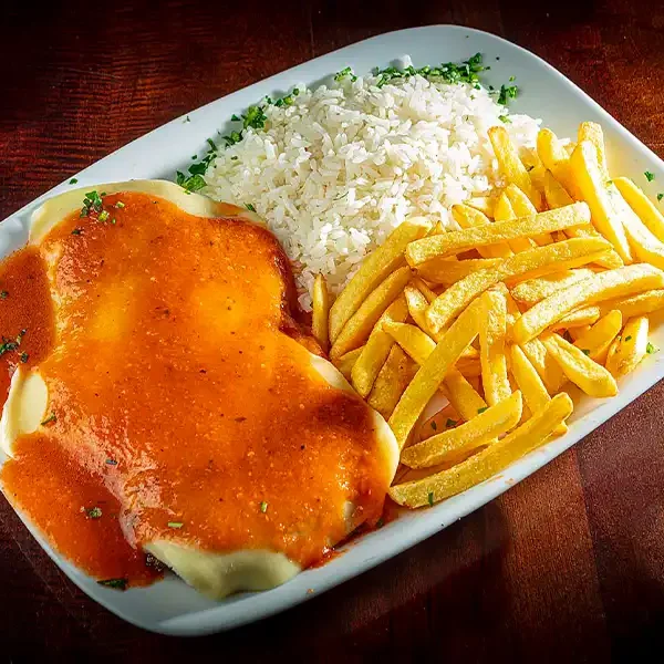 FILÉ MIGNON À PARMEGIANA