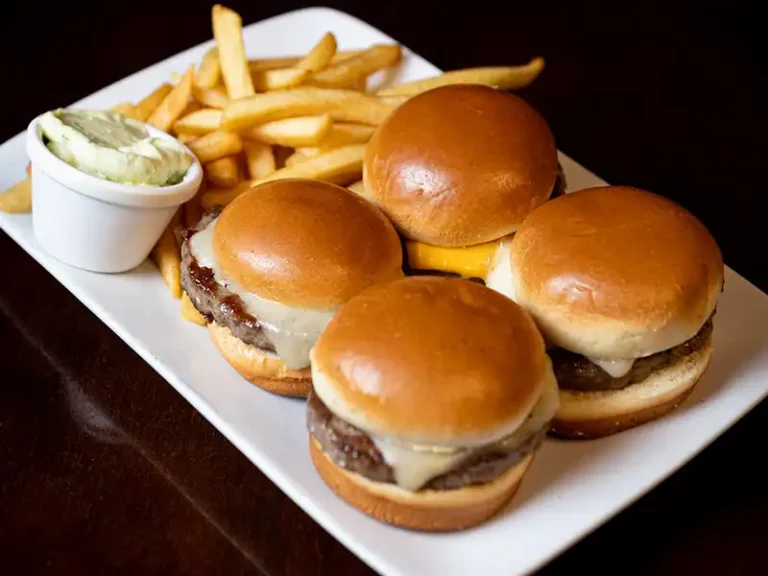 Mini Burgers do Tipo Prime Burger & Pizza