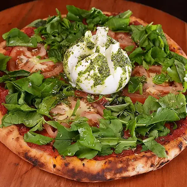 PIZZA DE BURRATA AO PESTO